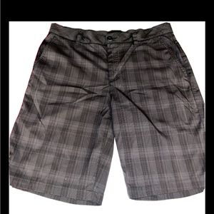 St Andrews of Scotland GOLF SHORTS Men size 34 Gray Black Plaid Poly Golf Casual
